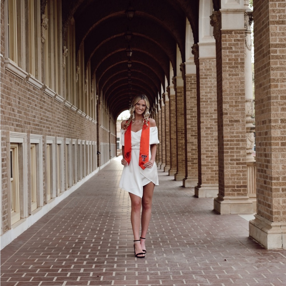 Adorable ivory lulu dress.